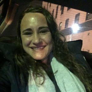 Meet your Posher, Jena